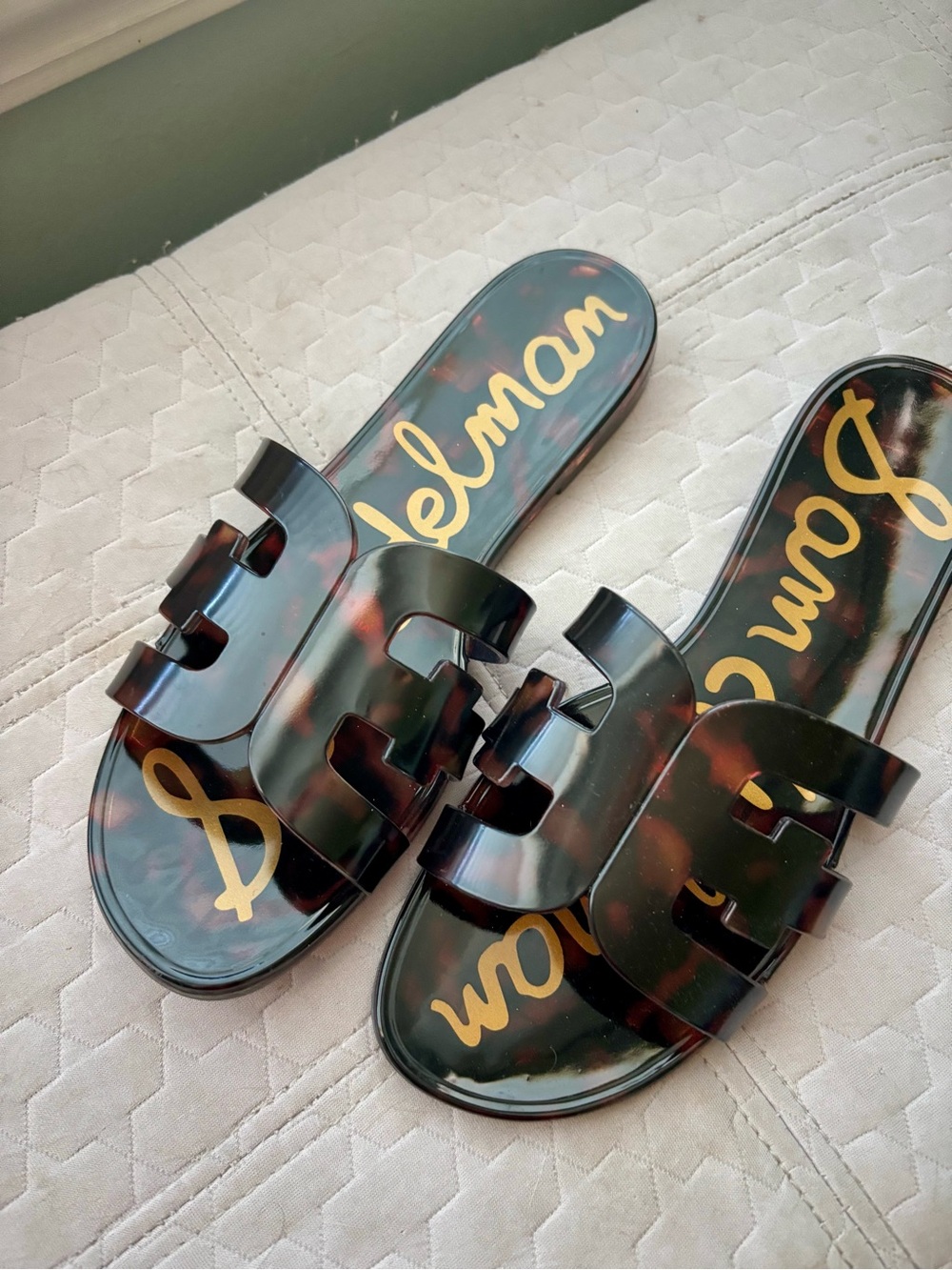 Sam Edelman Tortoise Gloss Slide Sandals in Brown and Black - Picture 2 of 4